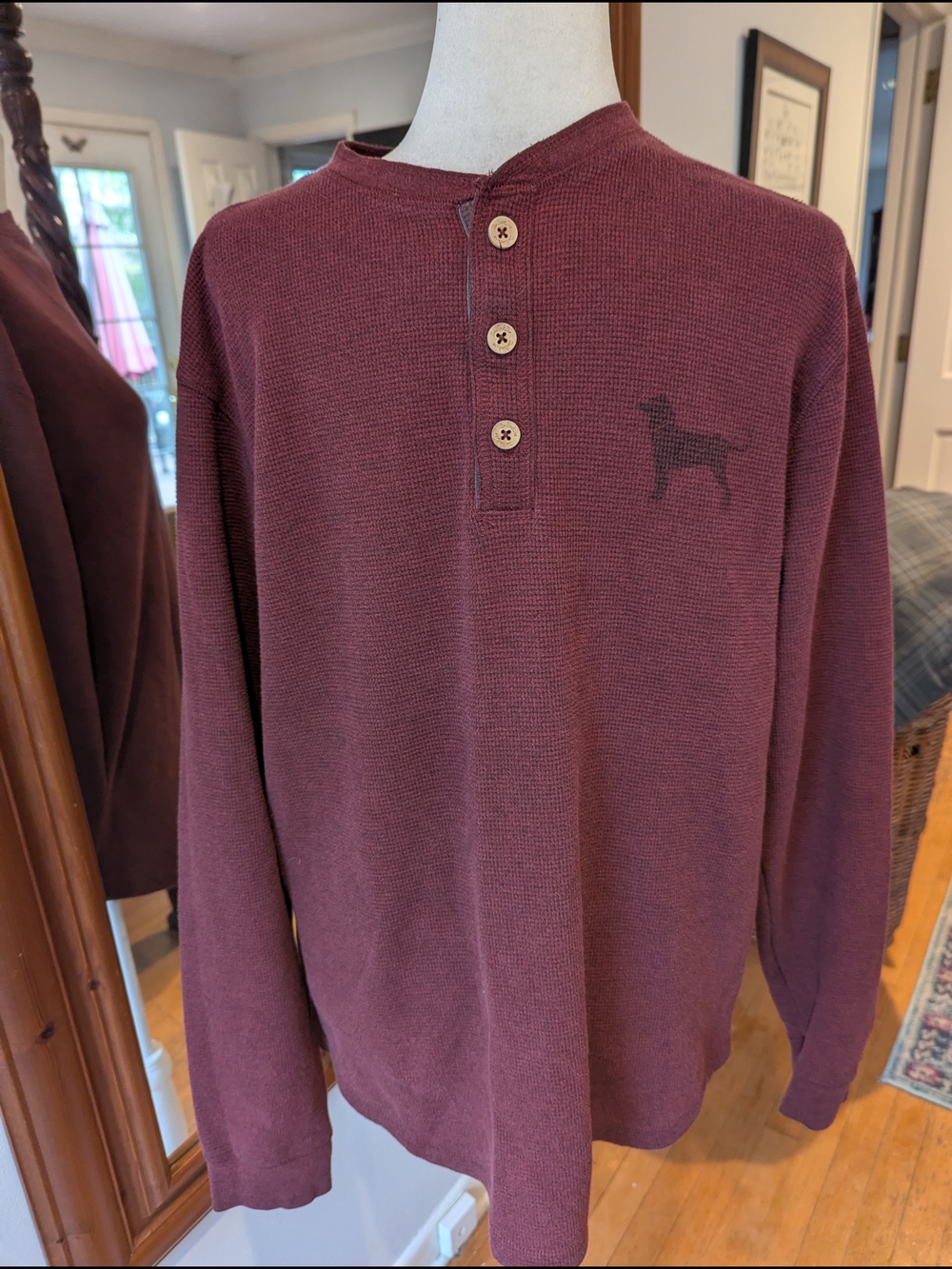 The Black Dog Men's Long-Sleeve Henley - Burgundy Wine